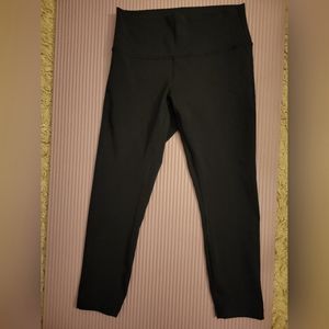 NWOT LULULEMON WUNDER-UNDERS!